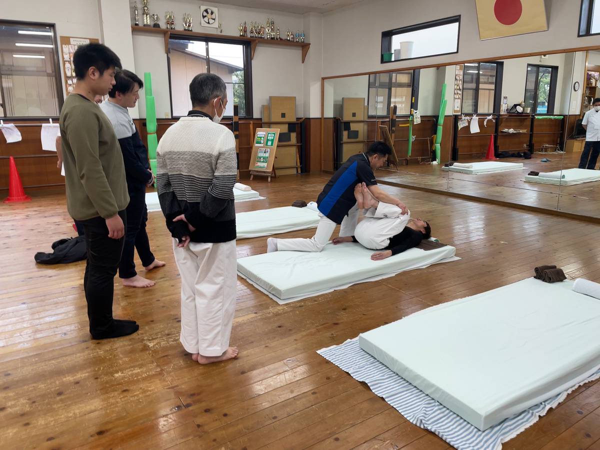 ダウンロード (4)